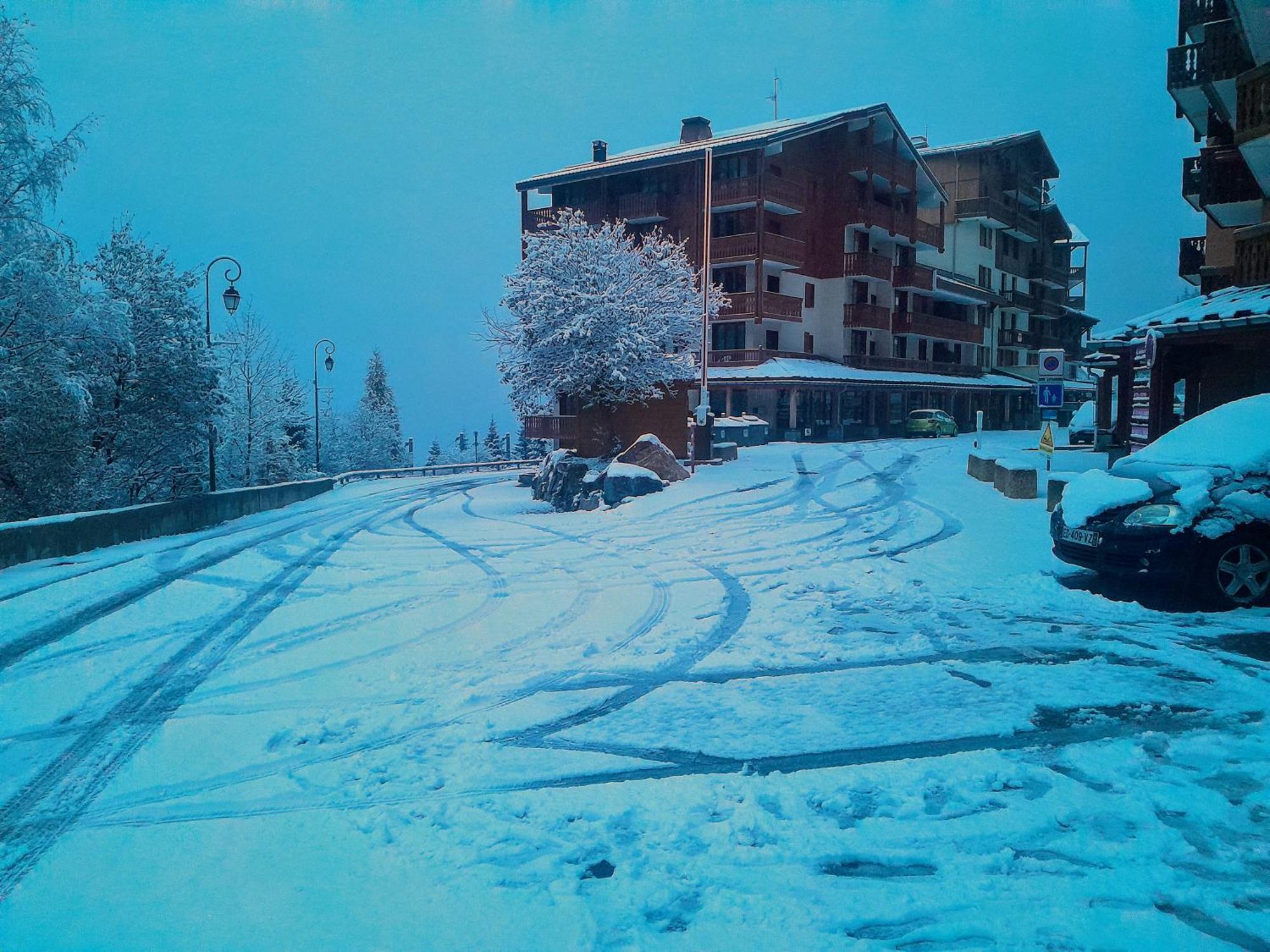 Magnifique Studio Au Pied Du Telecabine D'Arrondaz Et Des Pistes De Ski 摩丹 外观 照片